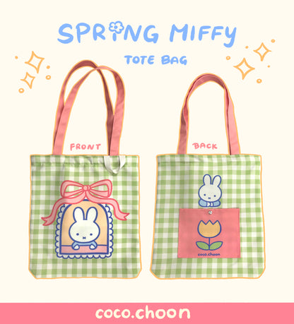 Spring Bun tote